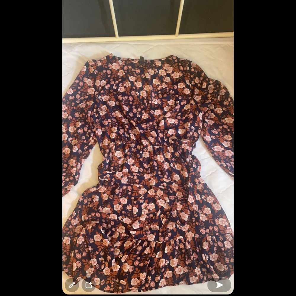 Francesca‘s dress